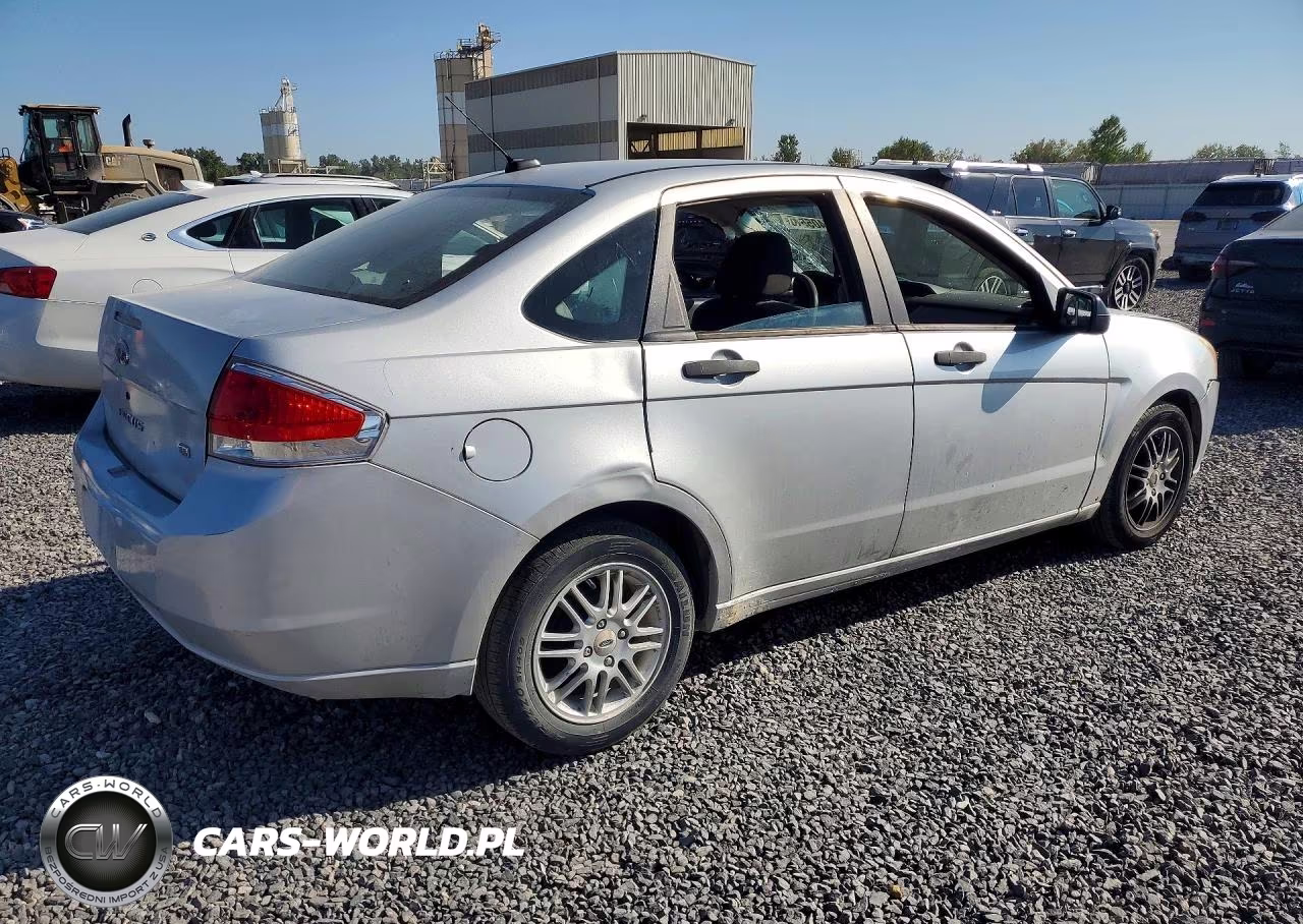 2009 Ford Focus Se VIN:1FAHP35N19W101360 - 3
