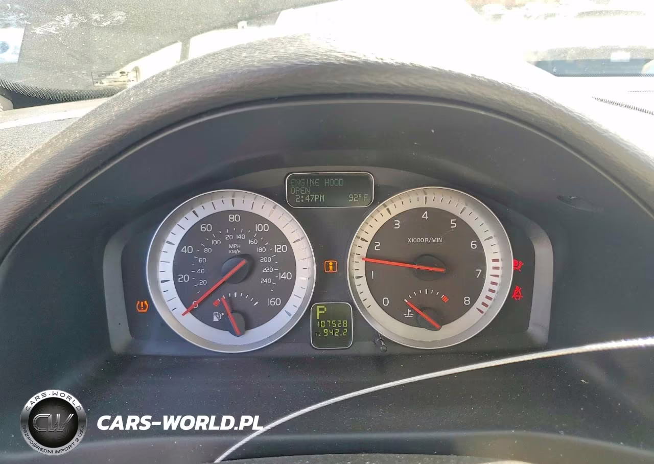 2012 Volvo C70 T5 VIN:YV1672MC8CJ123740 - 9