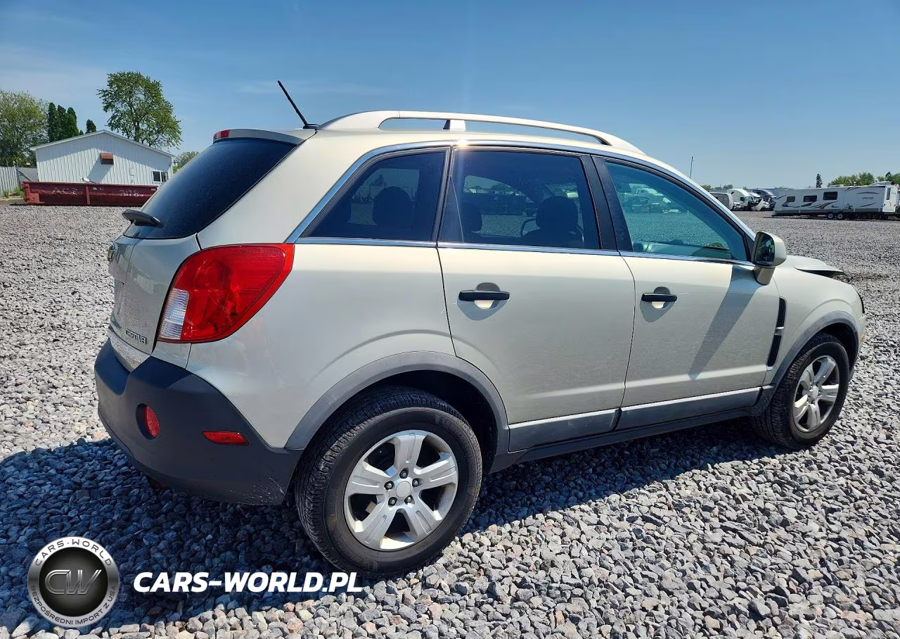 2013 Chevrolet Captiva Ls VIN:3GNAL2EK0DS643035 - 3