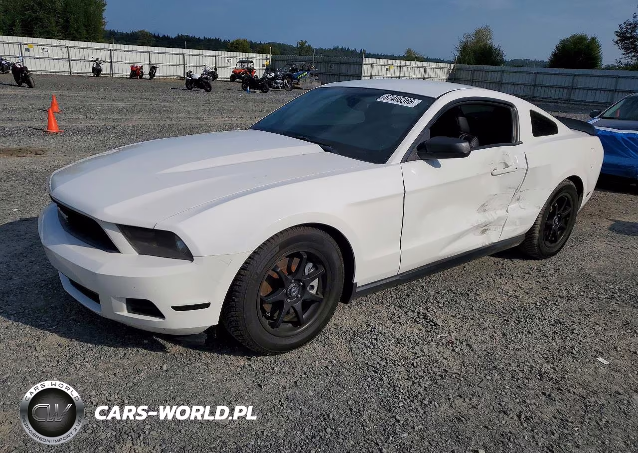 2011 Ford Mustang – zdjęcie 1 z 12