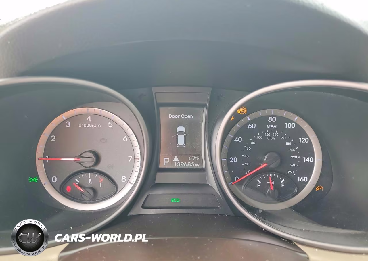 2016 Hyundai Santa Fe Sport 2.4L VIN:5XYZT3LB0GG317777 - 9