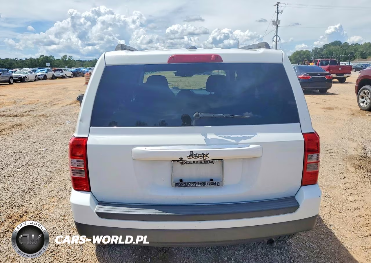 2016 Jeep Patriot Sport VIN:1C4NJPBA8GD528292 - 6