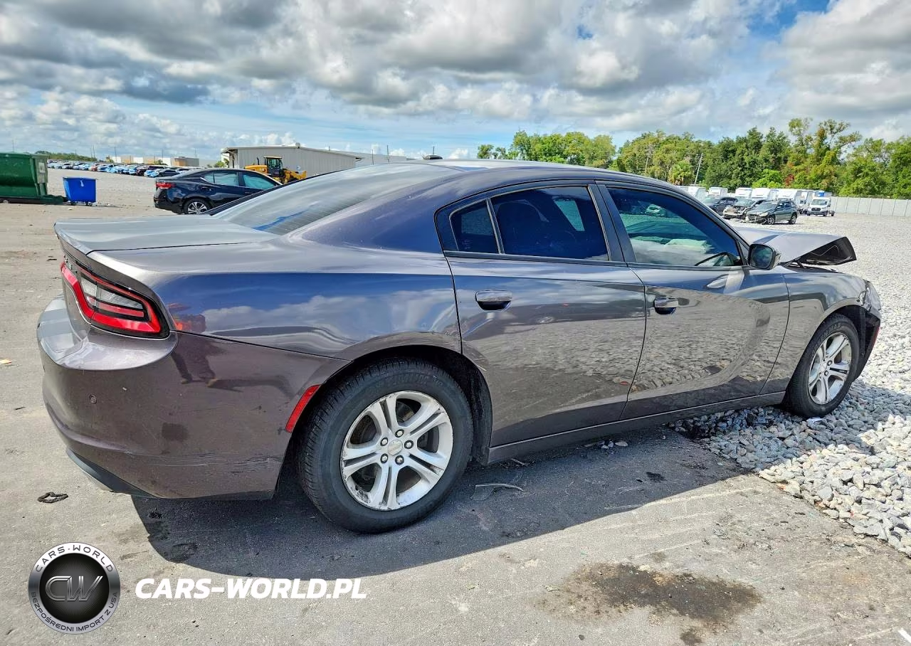 2019 Dodge Charger Sxt VIN:2C3CDXBG2KH711674 - 3