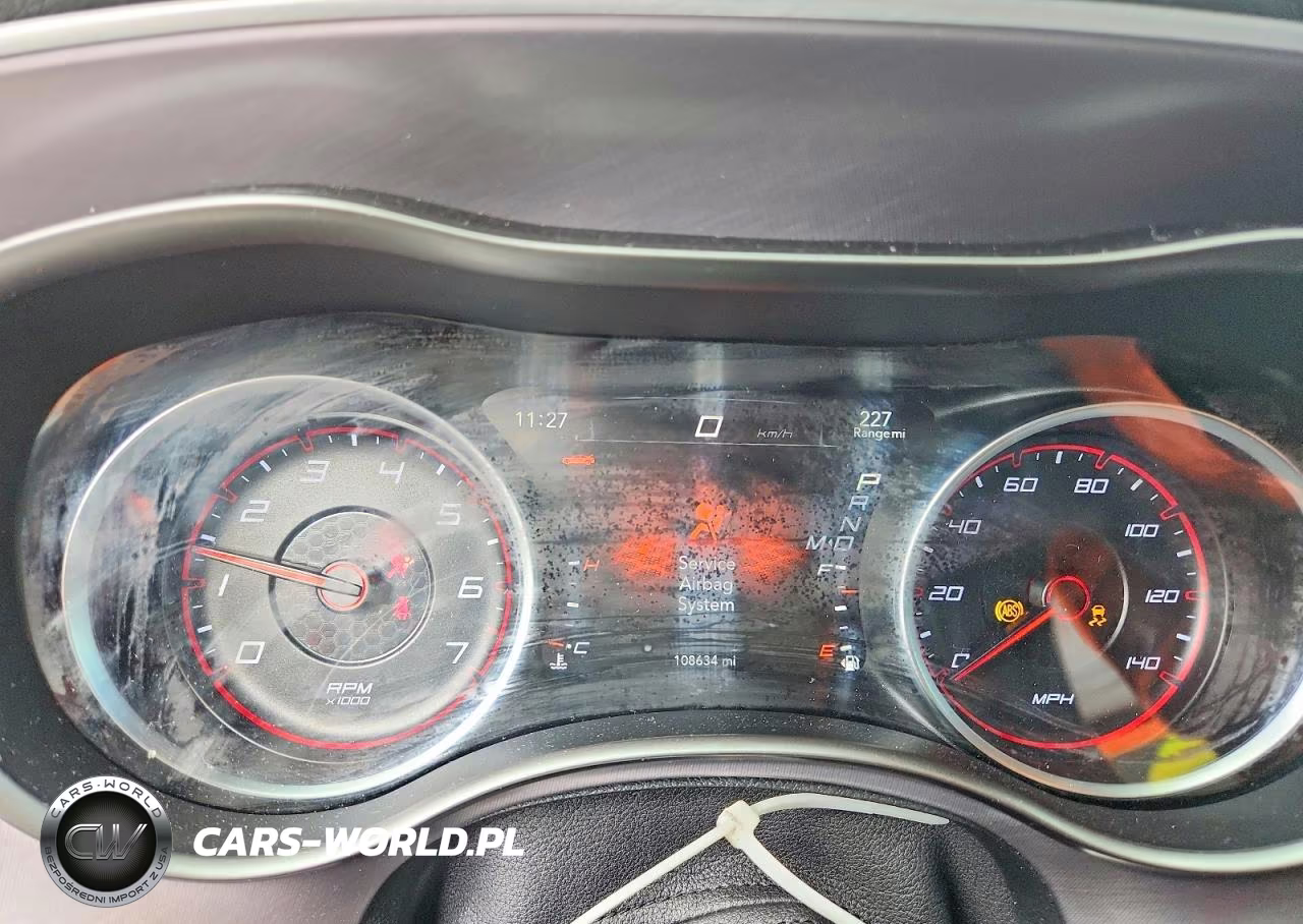 2019 Dodge Charger Sxt VIN:2C3CDXBG2KH711674 - 9