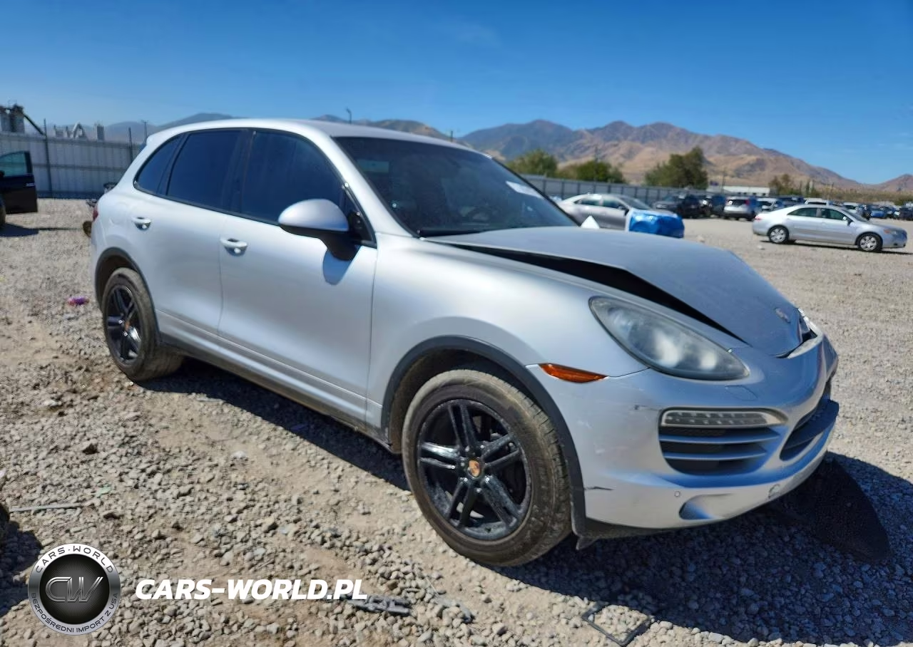 2012 Porsche Cayenne VIN:WP1AA2A20CLA00479 - 4