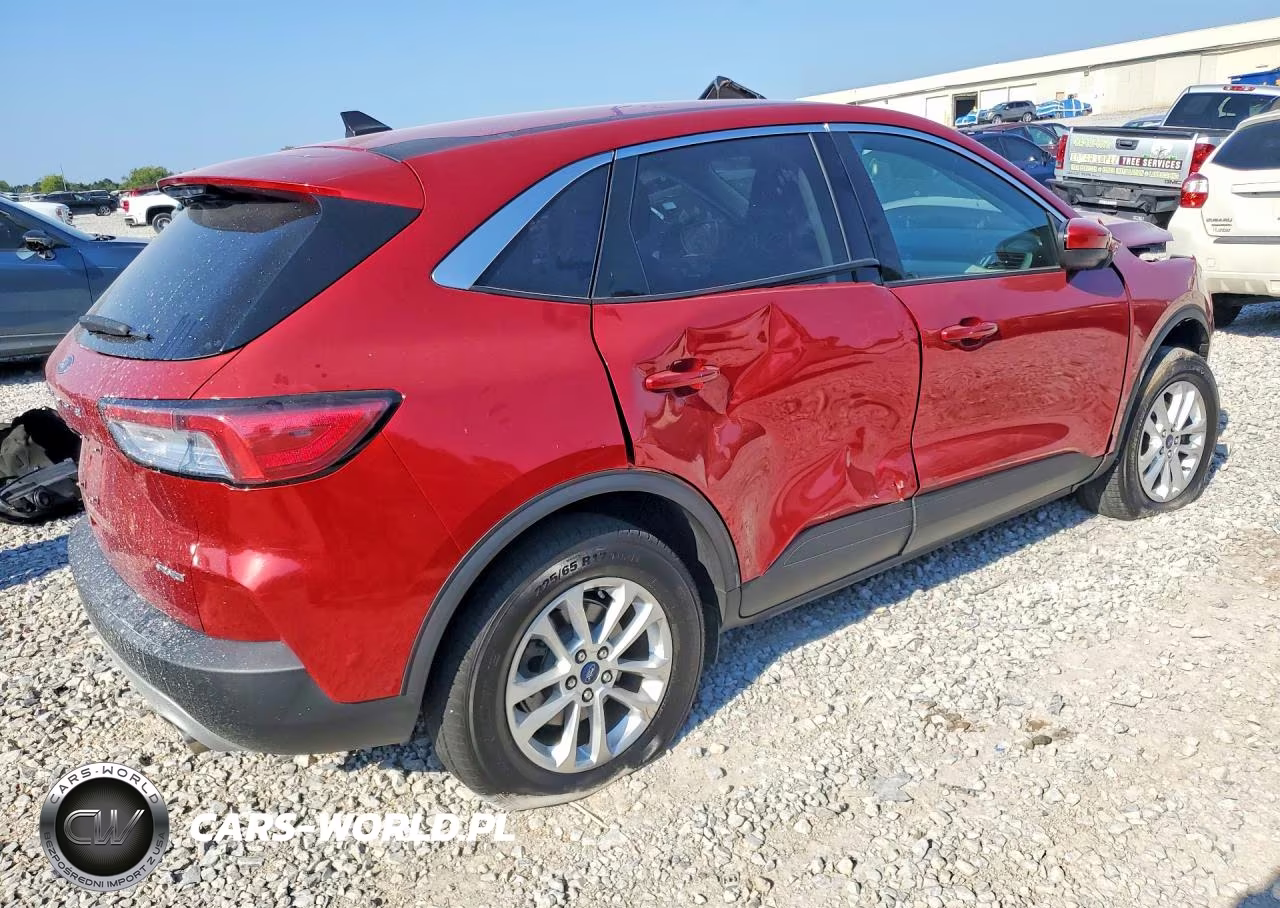 2021 Ford Escape Se VIN:1FMCU9G62MUB32610 - 3