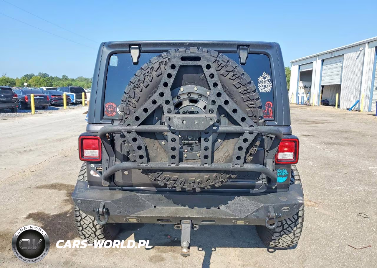 2018 Jeep Wrangler Unlimited Rubicon VIN:1C4HJXFG1JW305857 - 6