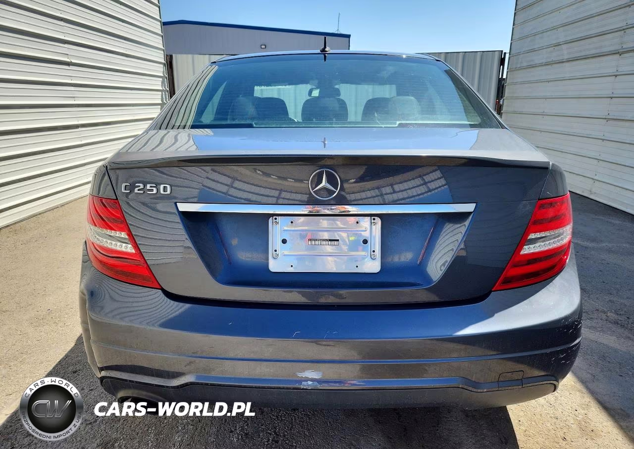 2014 Mercedes-Benz C 250 VIN:WDDGF4HB9EA928679 - 6