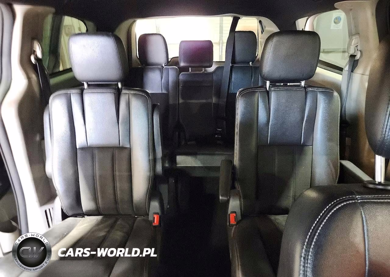 2019 Dodge Grand Caravan Sxt VIN:2C4RDGCG6KR749598 - 10