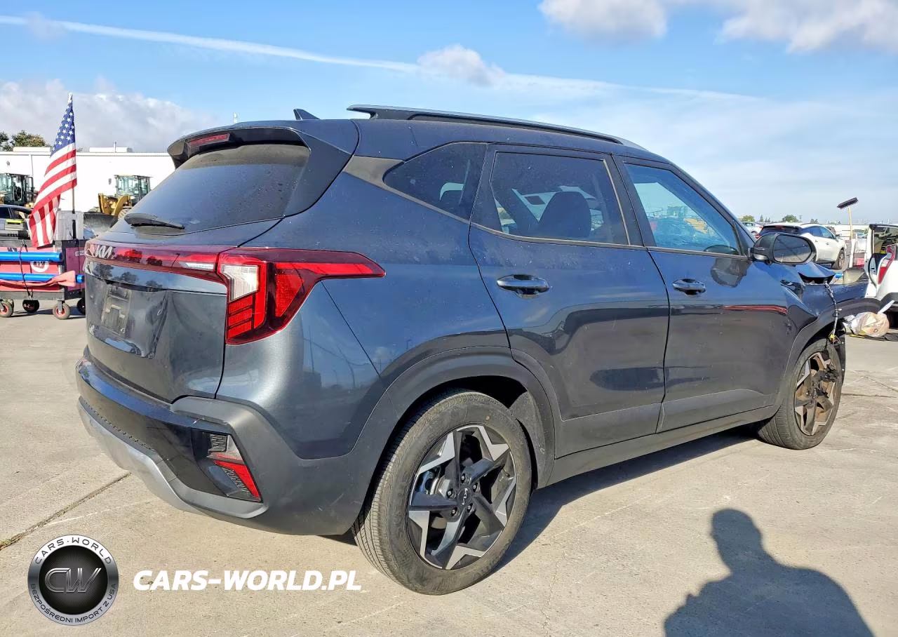 2025 Kia Seltos S VIN:KNDEU2AA4S7724023 - 3