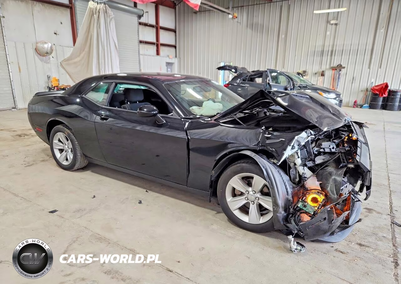 2023 Dodge Challenger Sxt VIN:2C3CDZAG1PH541232 - 4