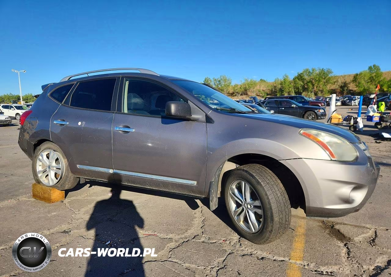 2012 Nissan Rogue S VIN:JN8AS5MV0CW701984 - 4