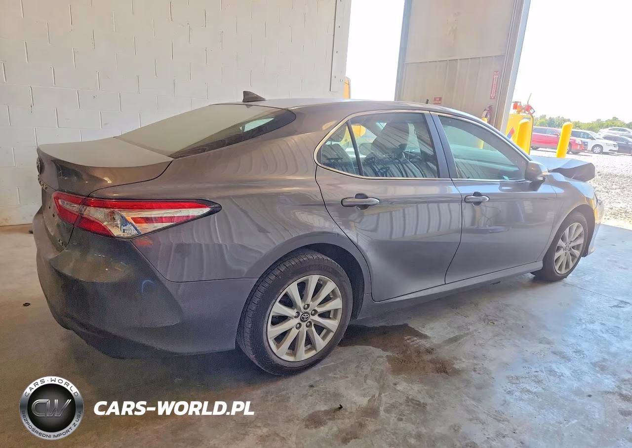 2019 Toyota Camry Le VIN:4T1B11HK6KU686487 - 3
