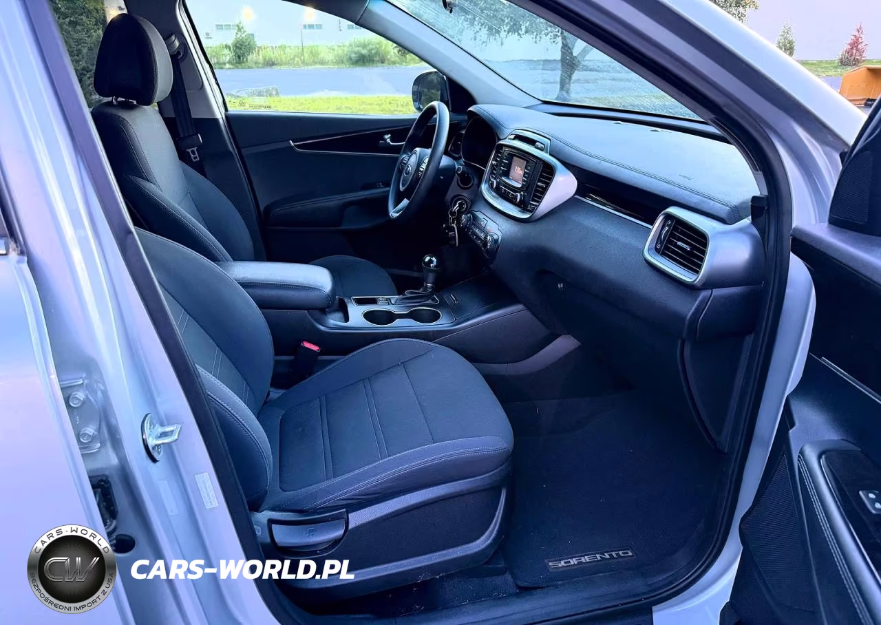 2016 Kia Sorento Lx VIN:5XYPGDA30GG081242 - 5