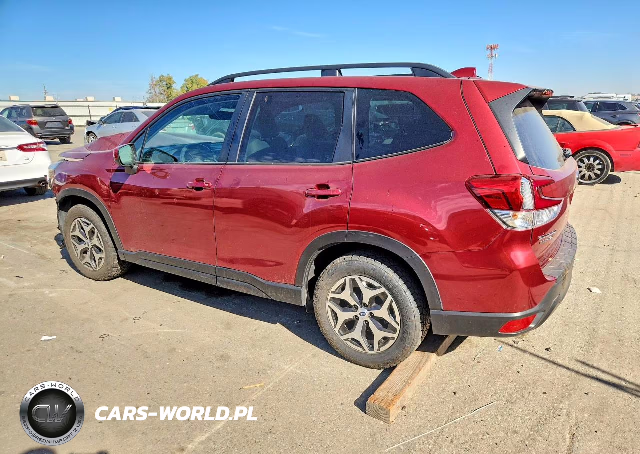 2021 Subaru Forester Premium VIN:JF2SKAJC1MH519777 - 2