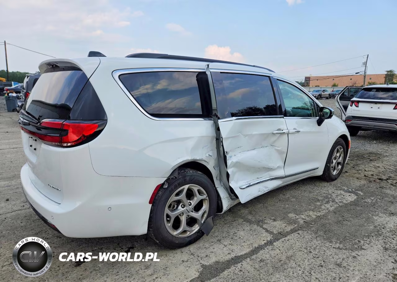 2023 Chrysler Pacifica Limited VIN:2C4RC1GG7PR575025 - 3