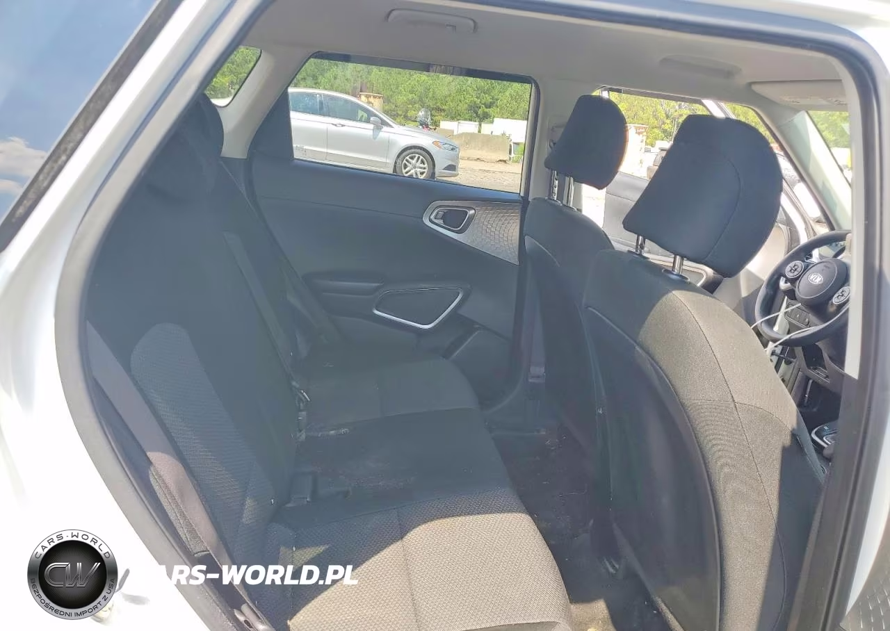 2020 Kia Soul Lx VIN:KNDJ23AUXL7031639 - 10