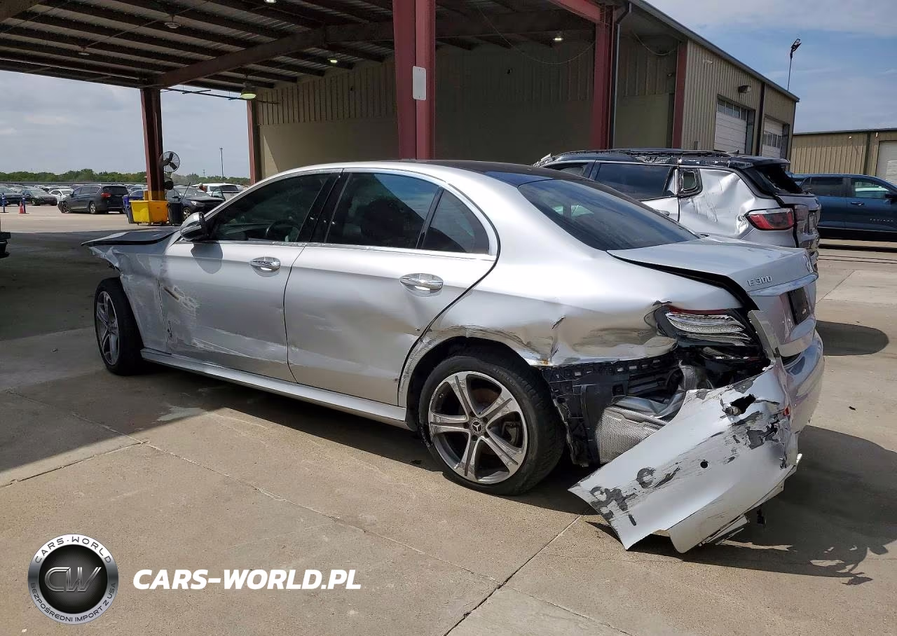 2018 Mercedes-Benz E 300 4Matic VIN:WDDZF4KBXJA470646 - 2