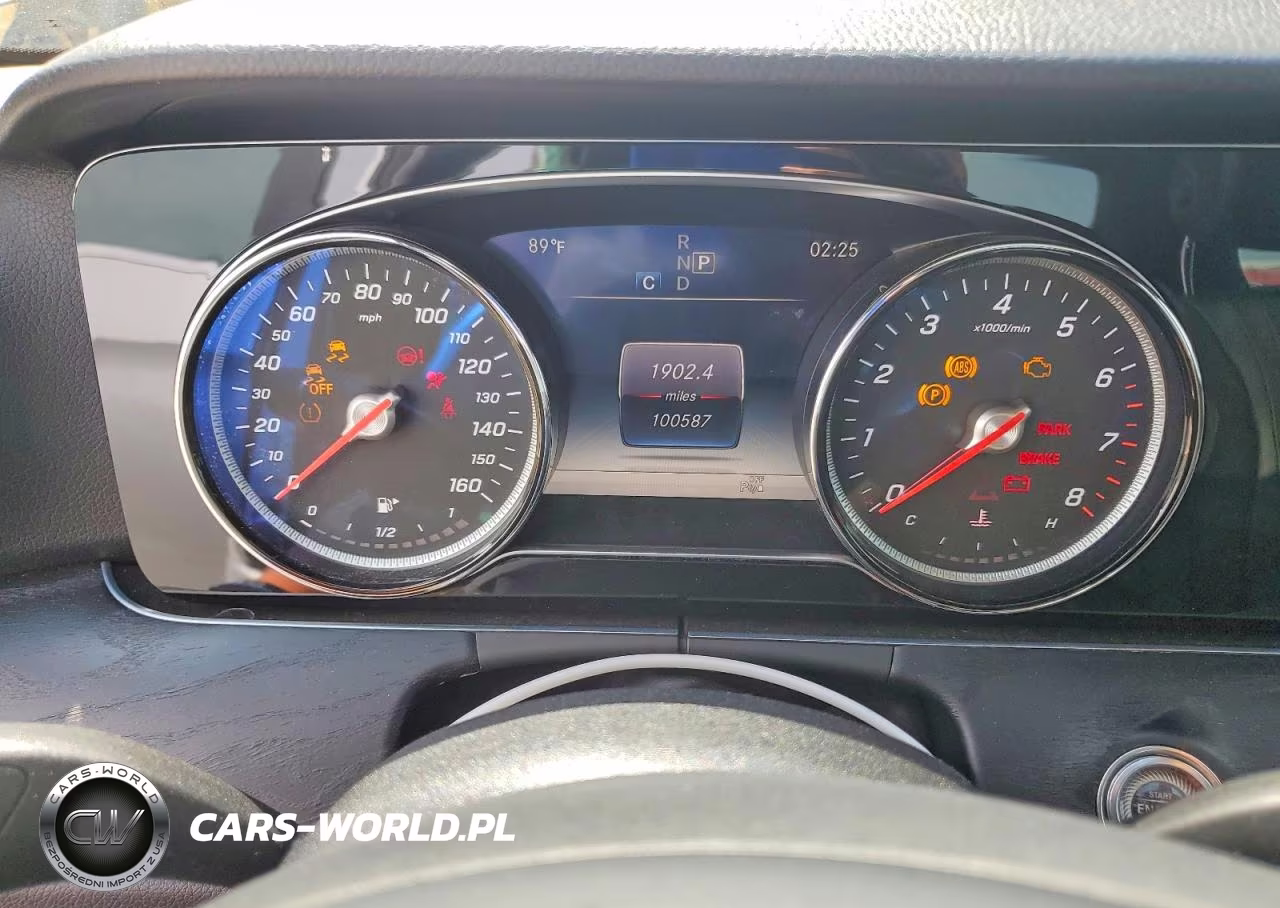 2018 Mercedes-Benz E 300 4Matic VIN:WDDZF4KBXJA470646 - 9