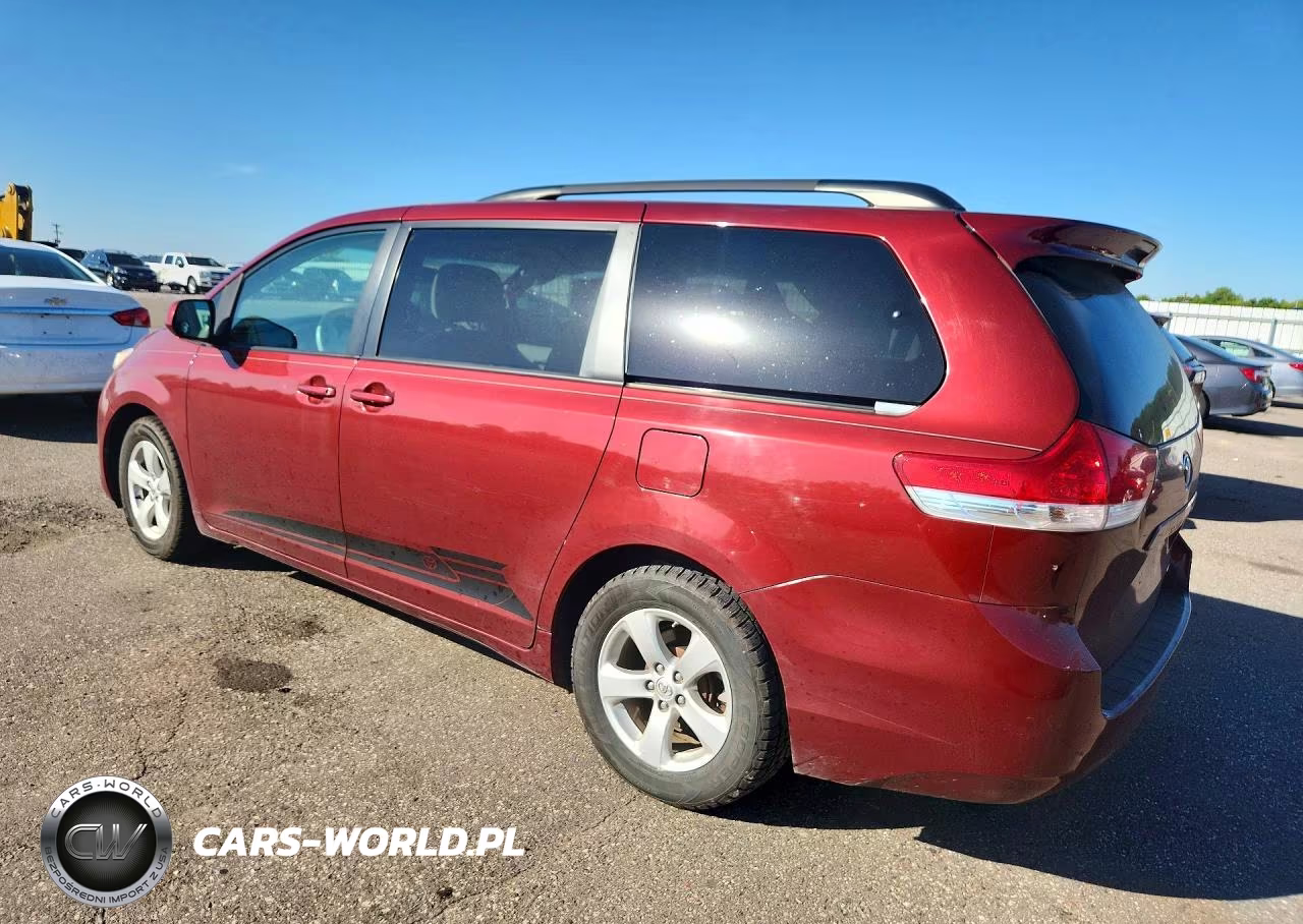 2013 Toyota Sienna Le VIN:5TDKK3DC6DS360630 - 2