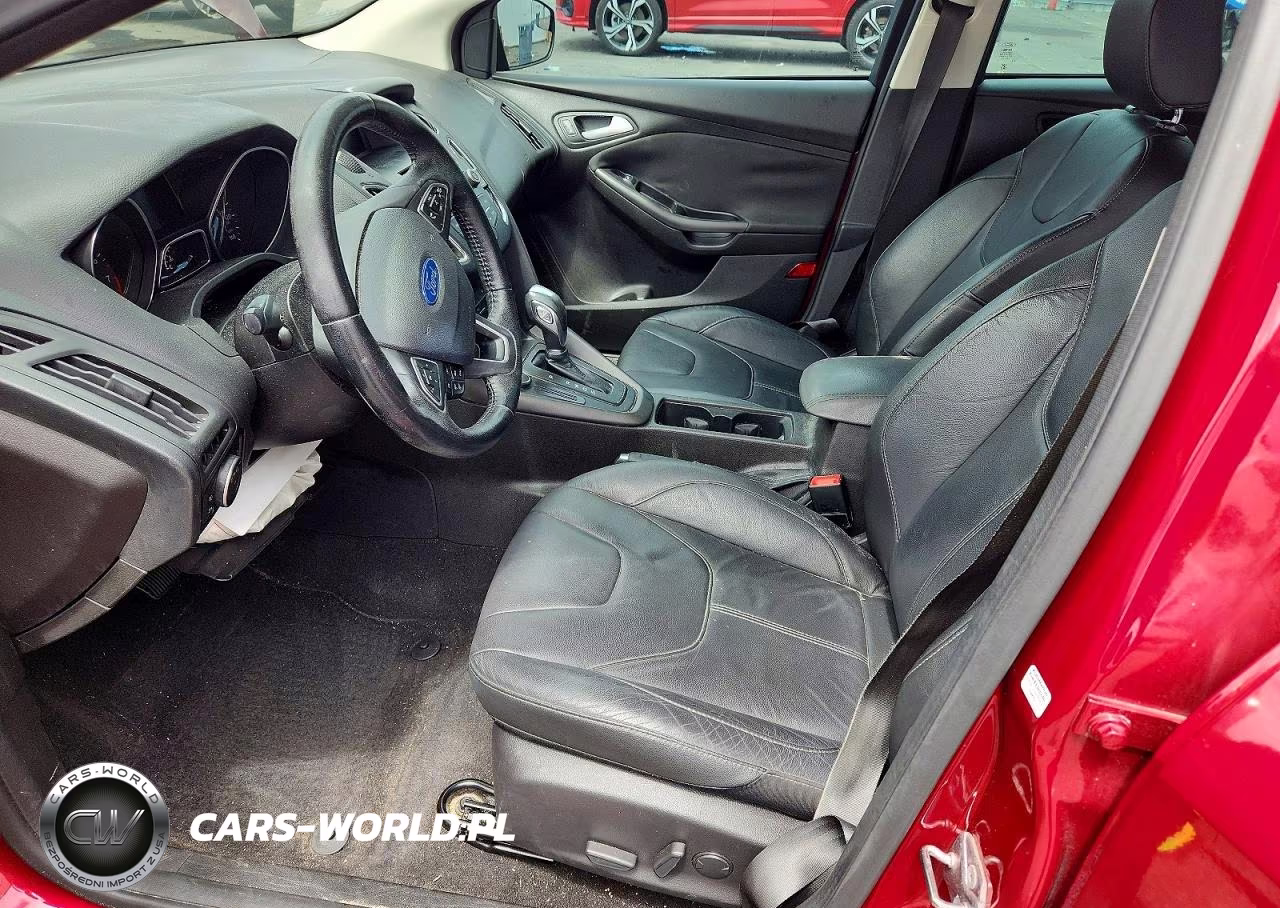 2016 Ford Focus Se VIN:1FADP3F23GL266330 - 7