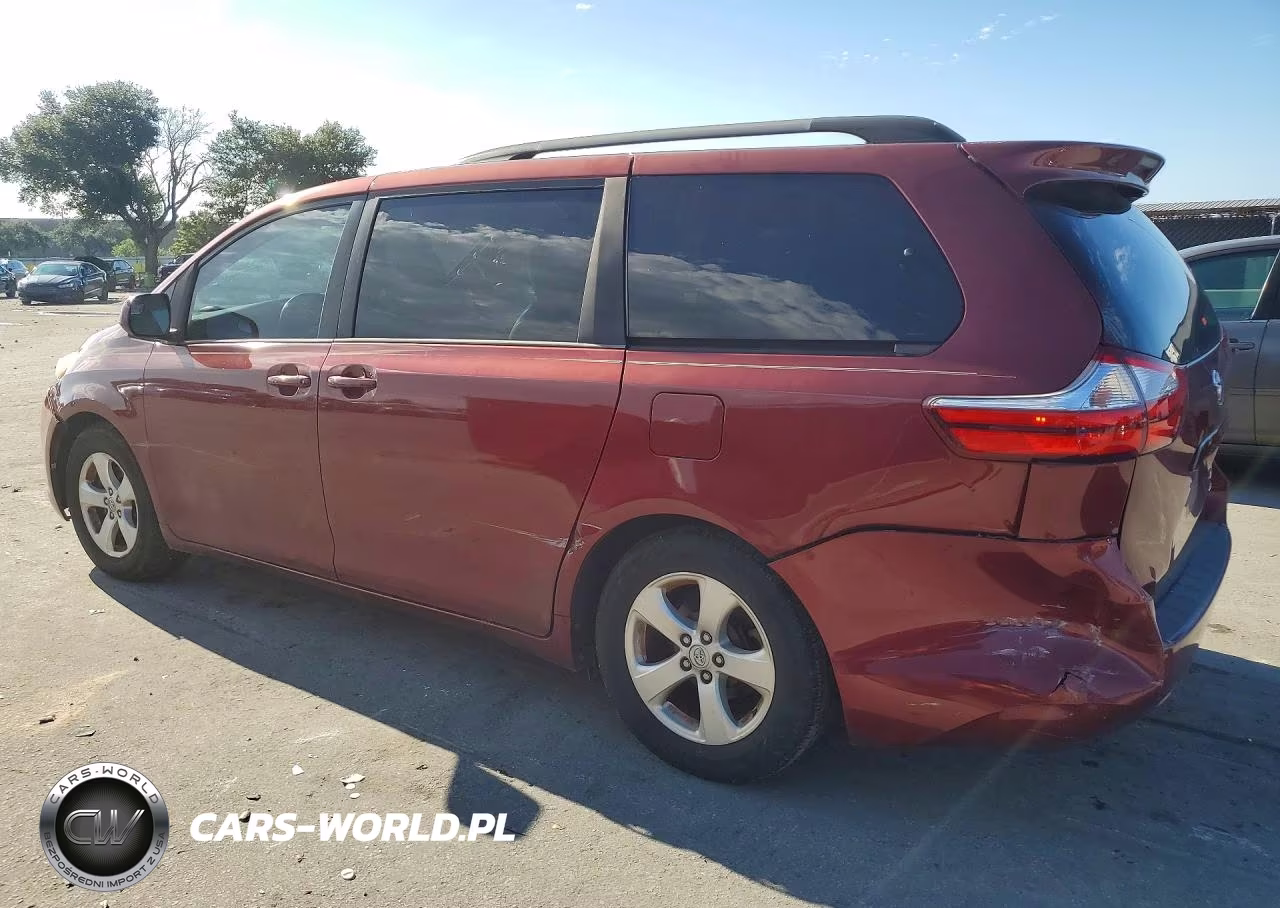 2016 Toyota Sienna Le VIN:5TDKK3DC4GS747617 - 2