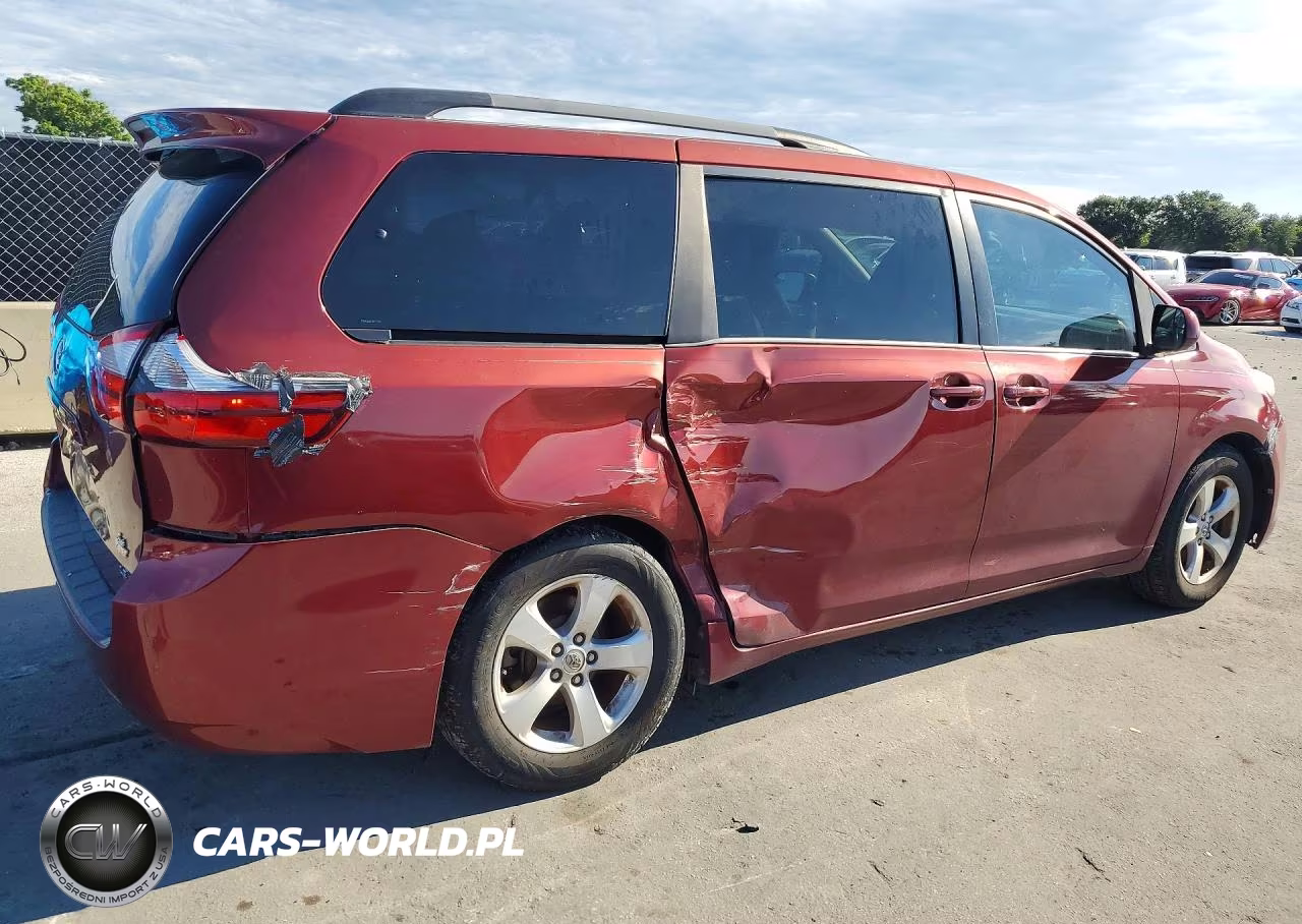 2016 Toyota Sienna Le VIN:5TDKK3DC4GS747617 - 3