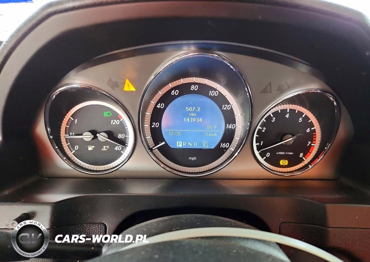 MERCEDES-BENZ C 300 VIN:WDDGF81X29F216388 - 9