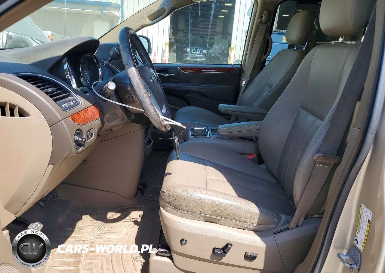 2014 Chrysler Town & Country Touring VIN:2C4RC1BG3ER307674 - 7