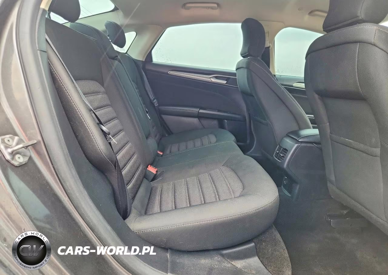 2018 Ford Fusion Se Hybrid VIN:3FA6P0LU7JR210381 - 10