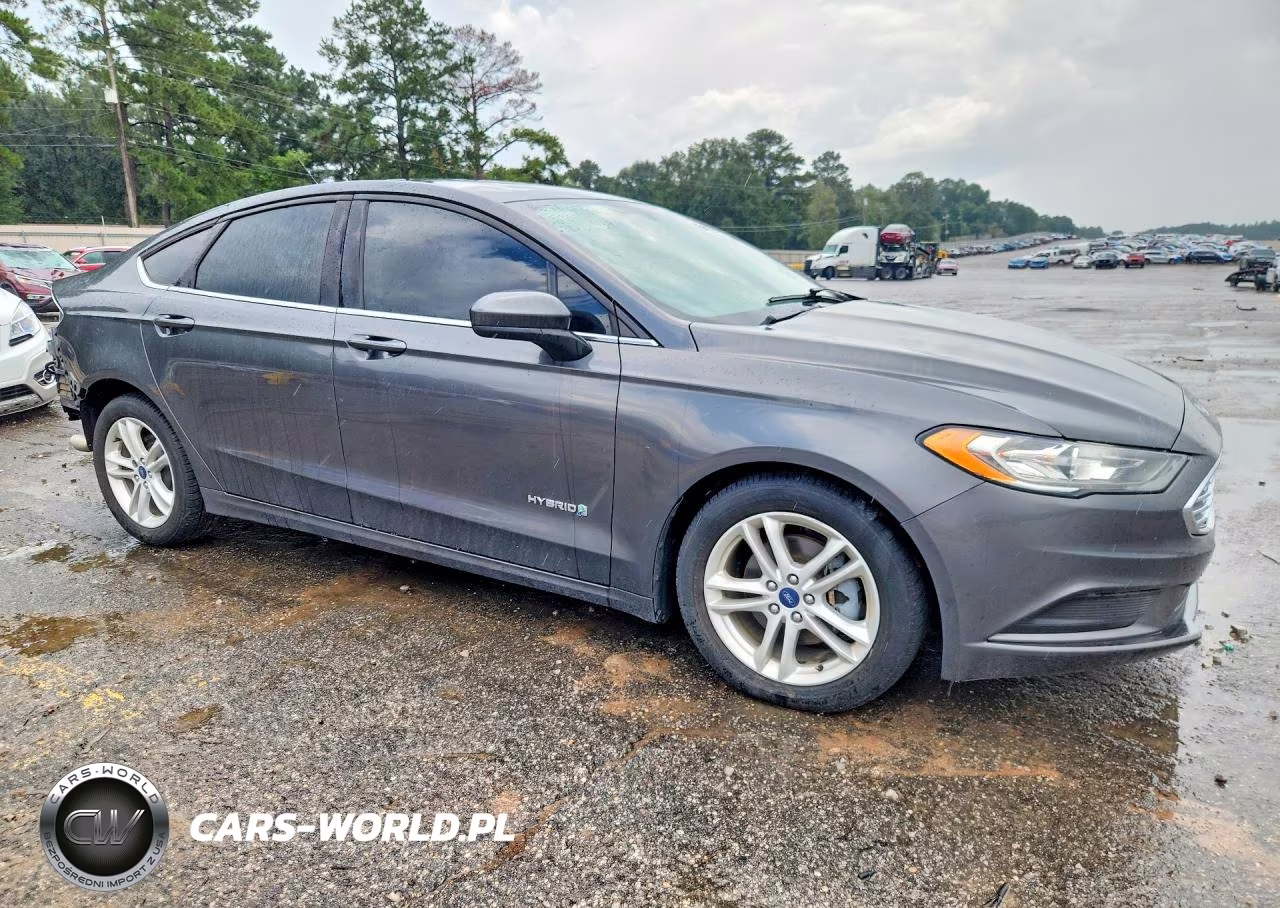 2018 Ford Fusion Se Hybrid VIN:3FA6P0LU7JR210381 - 4