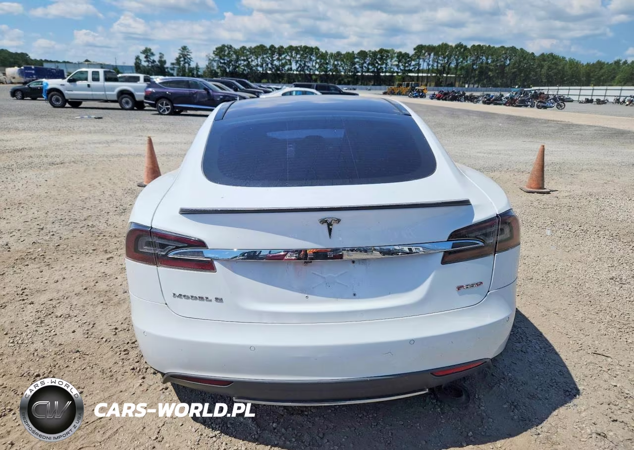 2015 Tesla Model S 85D VIN:5YJSA1H23FFP74030 - 6