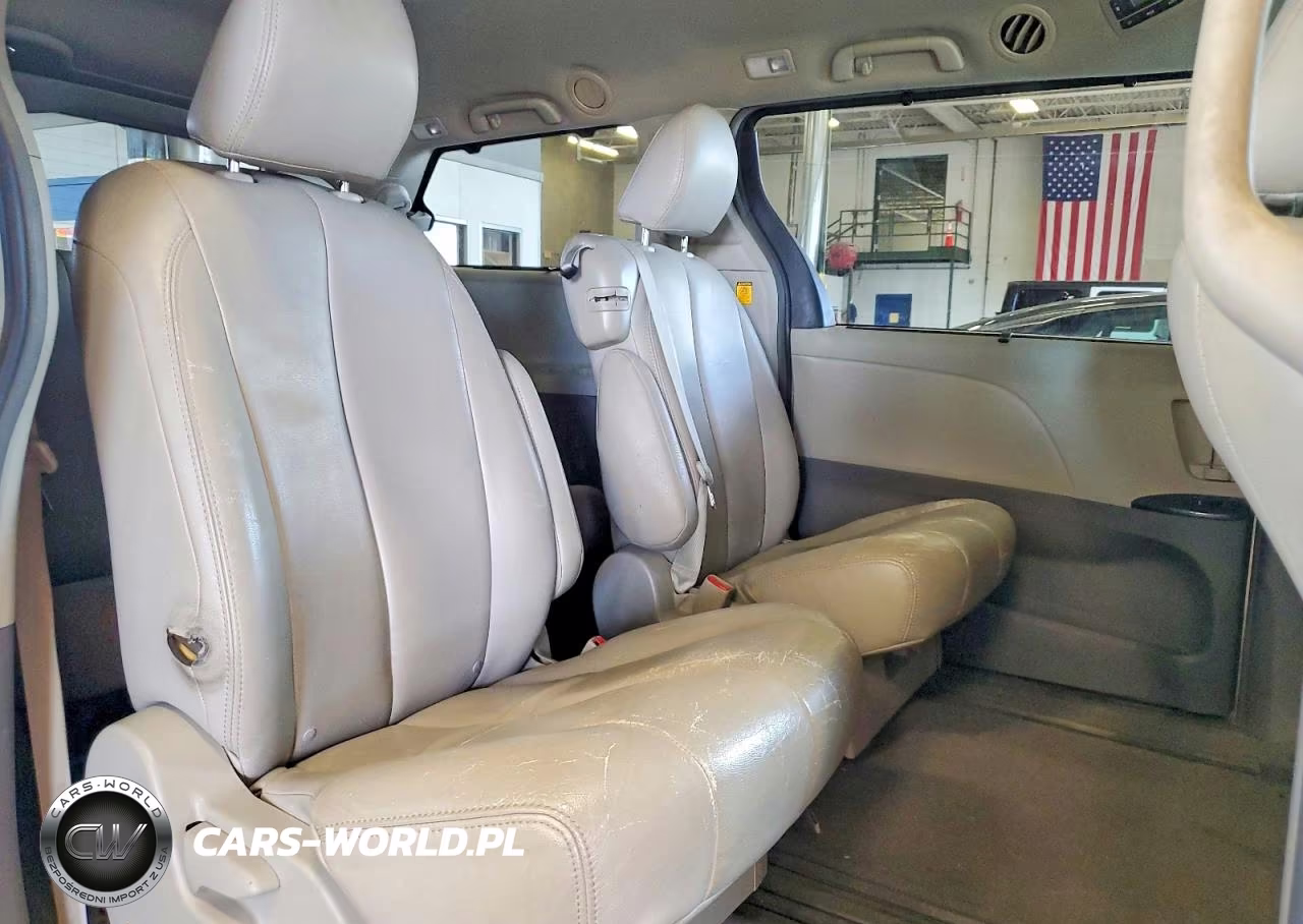 2013 Toyota Sienna Le VIN:5TDKK3DCXDS287004 - 11