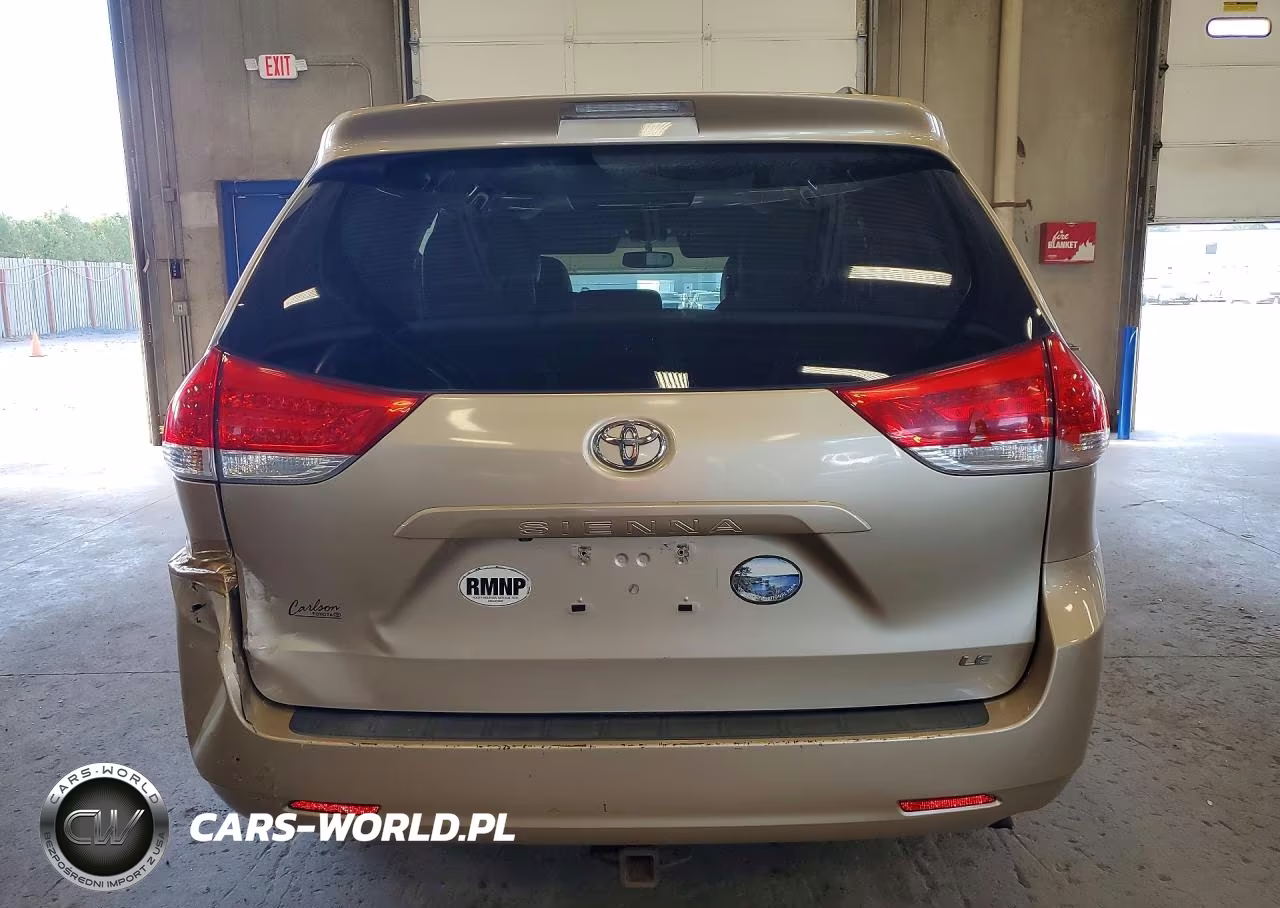 2013 Toyota Sienna Le VIN:5TDKK3DCXDS287004 - 6
