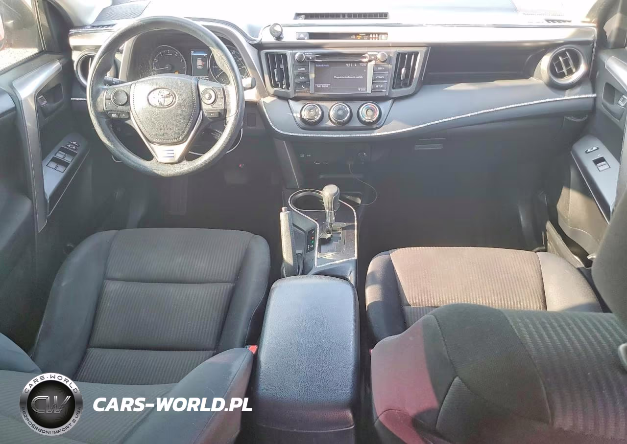 2017 Toyota Rav4 Le VIN:JTMZFREVXHJ122806 - 8