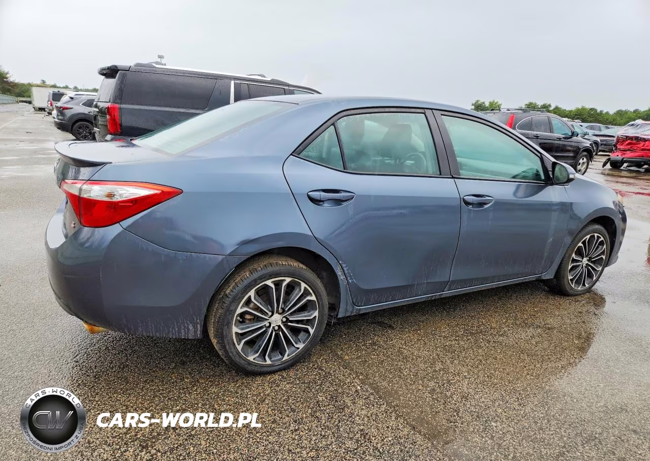 2015 Toyota Corolla S Plus VIN:2T1BURHE8FC403935 - 3