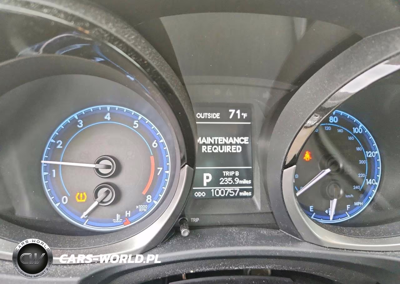 2015 Toyota Corolla S Plus VIN:2T1BURHE8FC403935 - 9