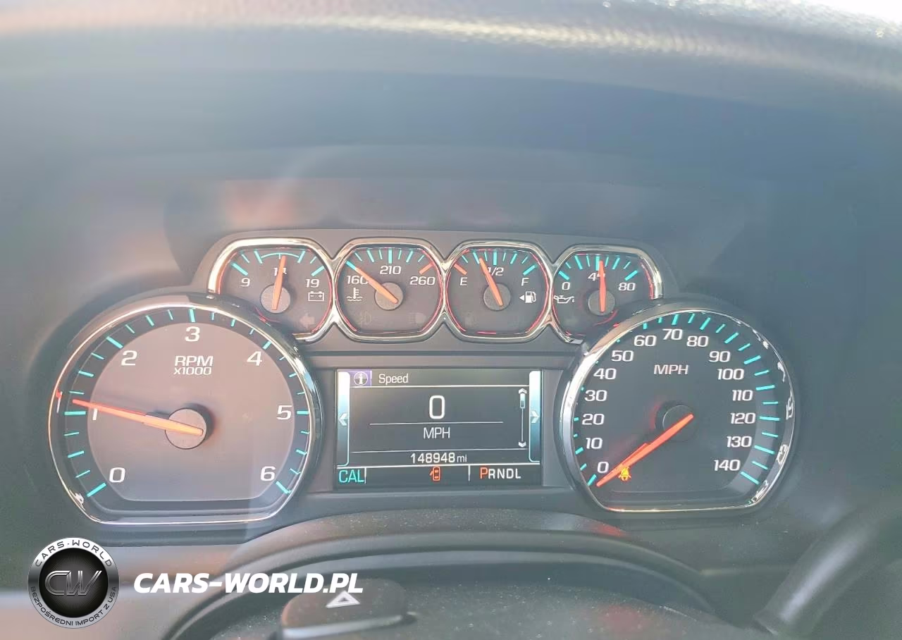 2019 Chevrolet Suburban C1500 Lt VIN:1GNSCHKC2KR138036 - 9