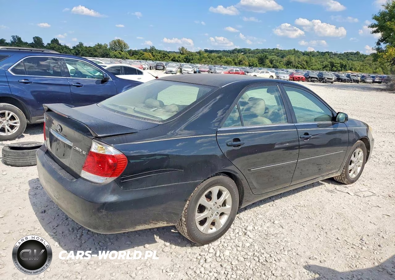 2005 Toyota Camry Xle VIN:4T1BE32K65U429861 - 3