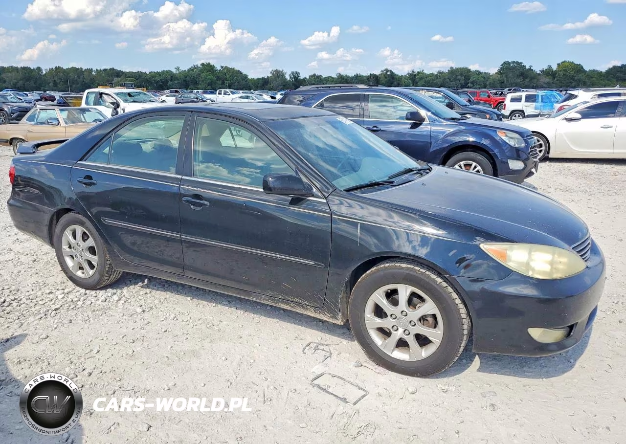 2005 Toyota Camry Xle VIN:4T1BE32K65U429861 - 4