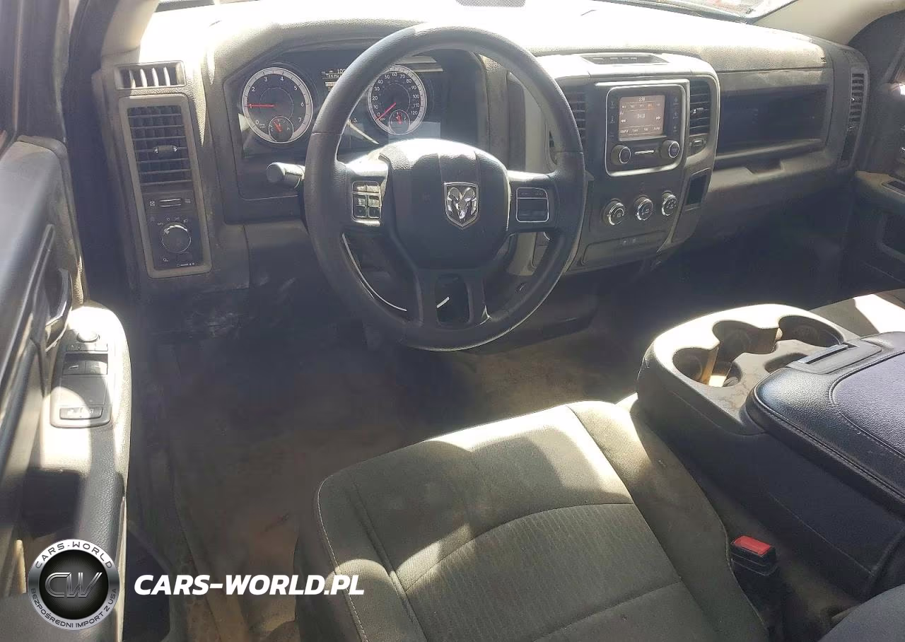2022 Ram 1500 Classic Tradesman VIN:3C6JR6DG7NG428114 - 8