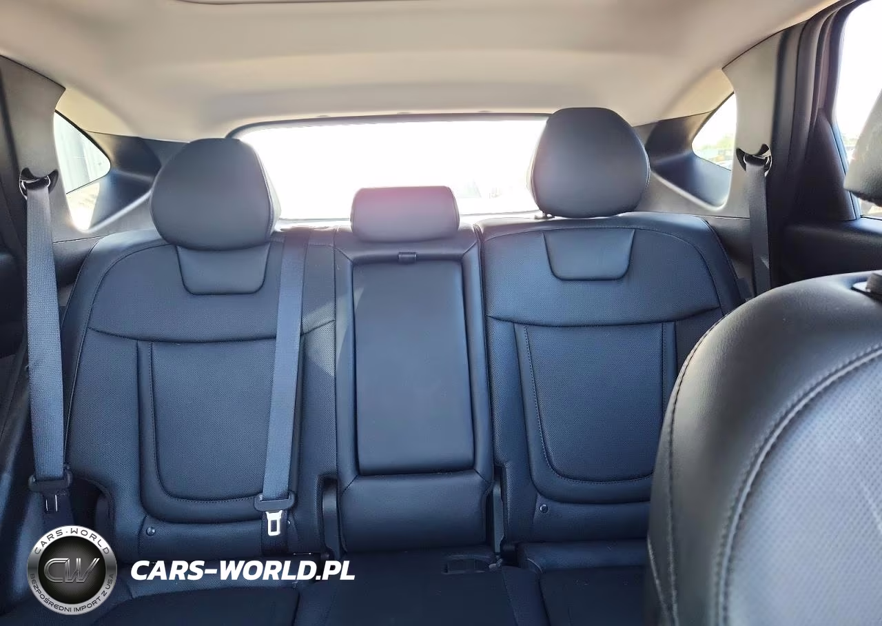 2026 Hyundai Tucson Hybrid Limited VIN:KM8JEDD11TU483894 - 10