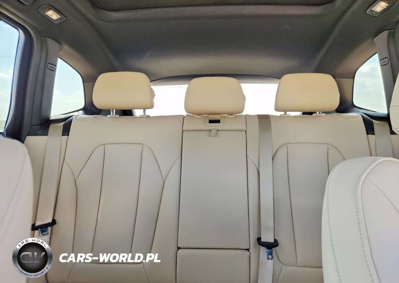 2019 BMW X3 Sdrive30I VIN:5UXTR7C56KLE97061 - 10