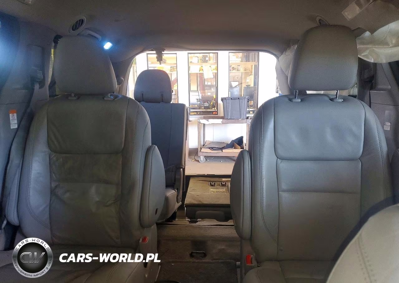 2017 Toyota Sienna Xle 7-Passenger VIN:5TDDZ3DC0HS162491 - 10