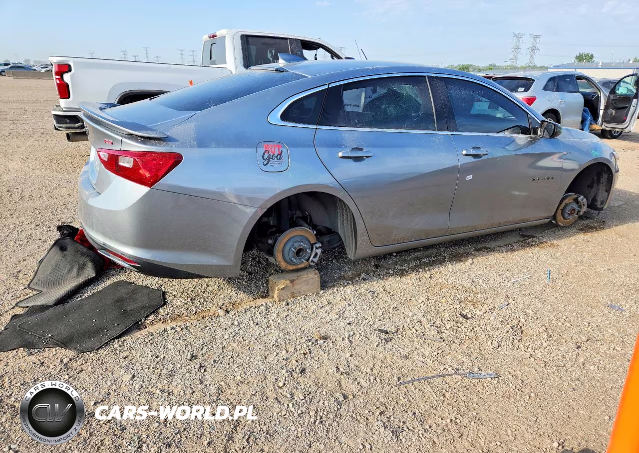 2023 Chevrolet Malibu Rs VIN:1G1ZG5ST7PF253419 - 3