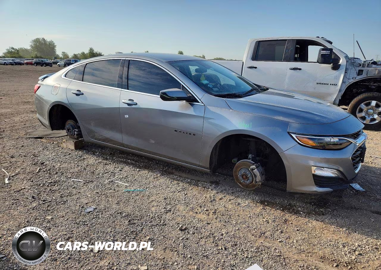 2023 Chevrolet Malibu Rs VIN:1G1ZG5ST7PF253419 - 4