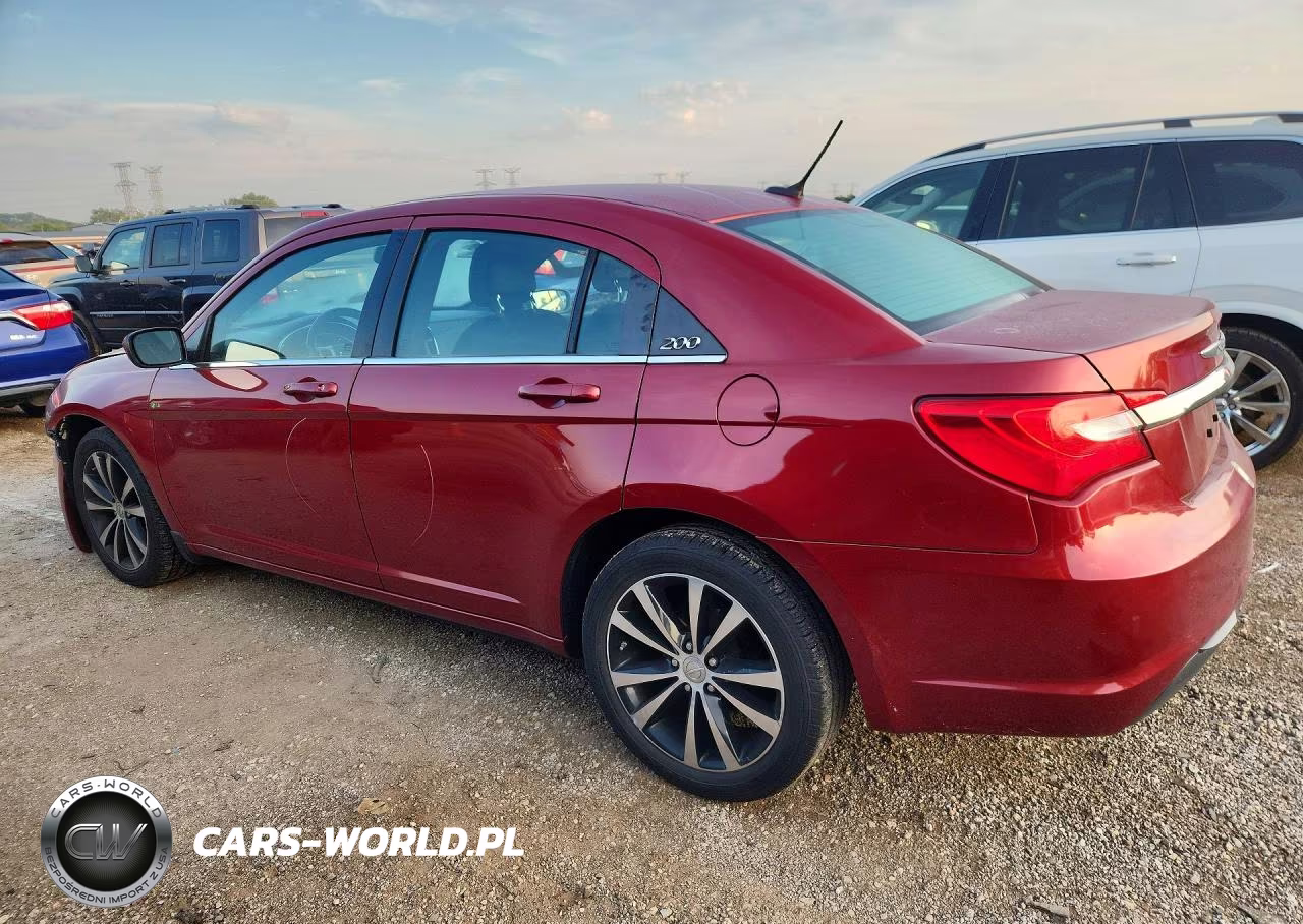2014 Chrysler 200 Touring VIN:1C3CCBBB4EN150674 - 2
