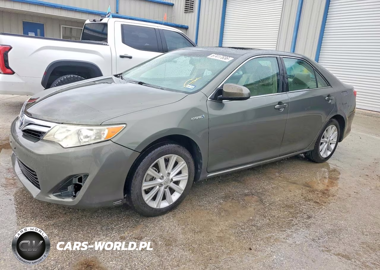 2014 Toyota Camry Hybrid Xle – zdjęcie 1 z 12