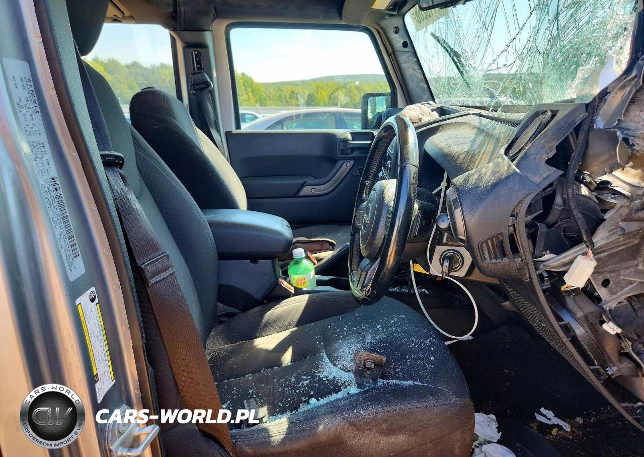 2017 Jeep Wrangler Unlimited Sport VIN:1C4BJWKG9HL648711 - 7