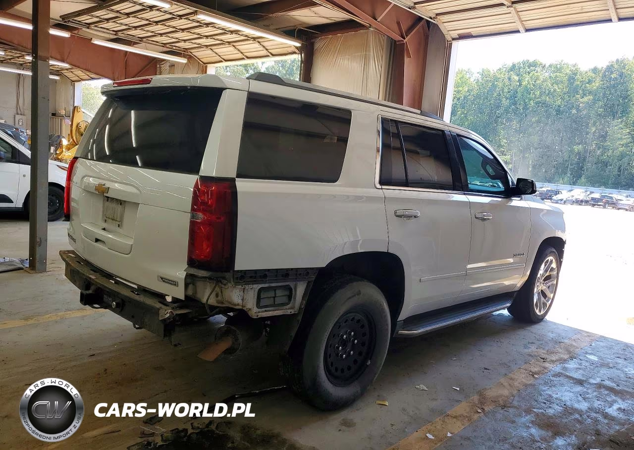 2018 Chevrolet Tahoe K1500 Premier VIN:1GNSKCKC3JR185533 - 3